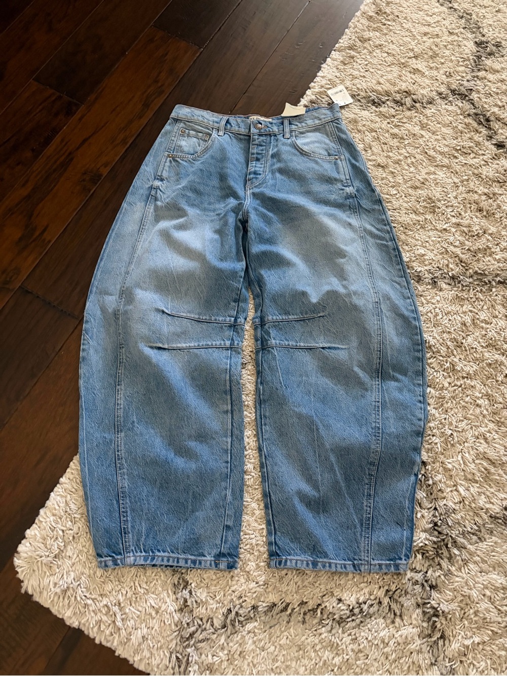 Free People We the Free Barrel Jeans Sz 26 NWT
